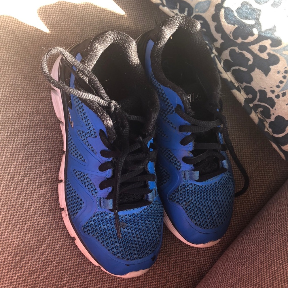 Boys sneakers